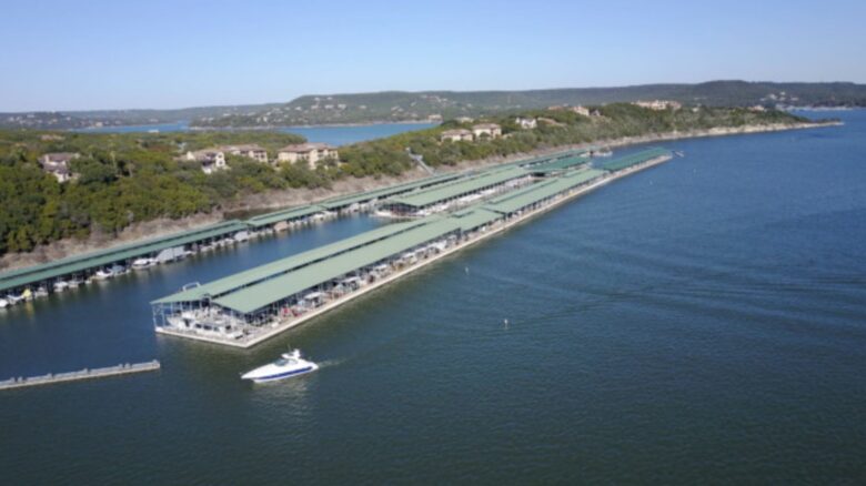 New and Chic Luxury Home | Pool Table | Home Theater - Lago Vista, Texas