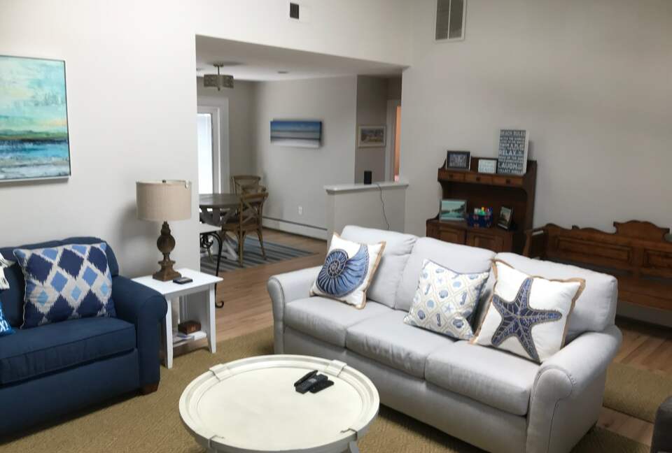 Charming Jersey Shore Beach Cottage | Close to Beaches, Town and Parks - Point Pleasant, New Jersey