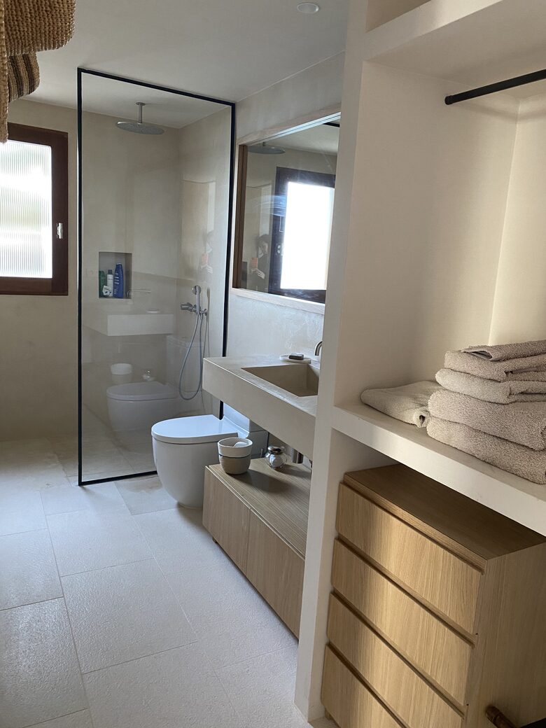 Cap sa Sal Studio - Girona, Spain