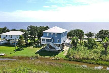 Private Gulf Front Home with Breathtaking Sunsets - Ocean Springs, Mississippi