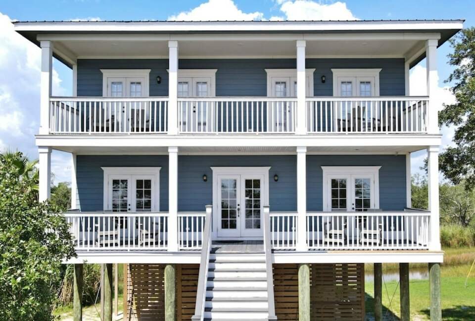 Private Gulf Front Home with Breathtaking Sunsets - Ocean Springs, Mississippi