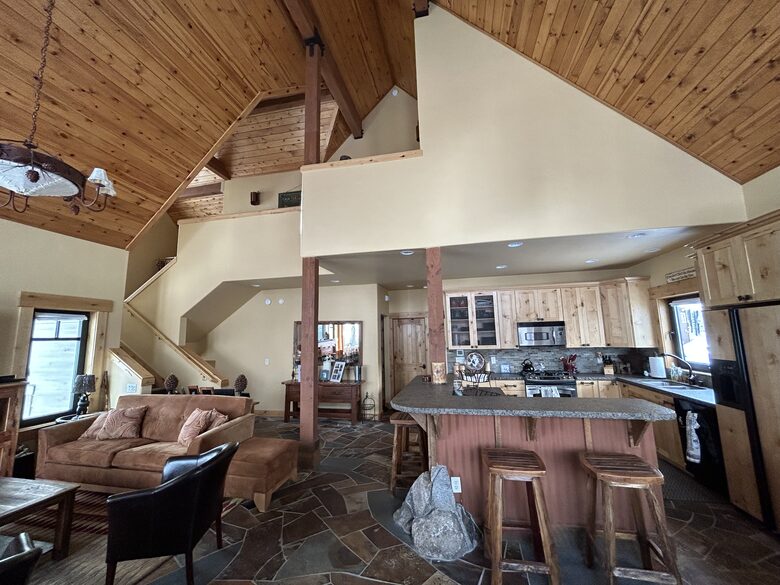 Tahoe-Style Designer Home - Truckee, California