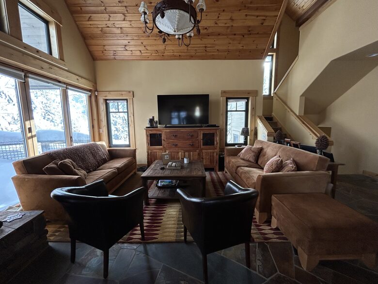 Tahoe-Style Designer Home - Truckee, California