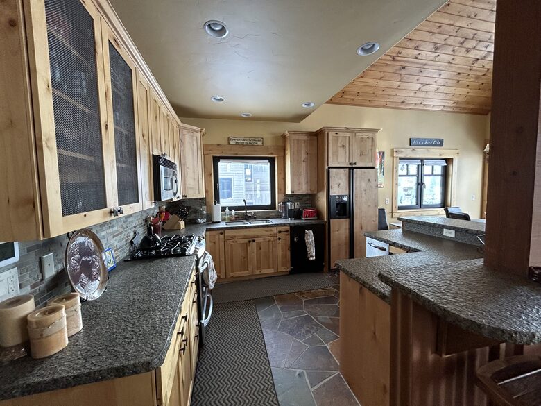 Tahoe-Style Designer Home - Truckee, California