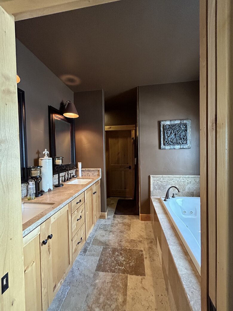 Tahoe-Style Designer Home - Truckee, California