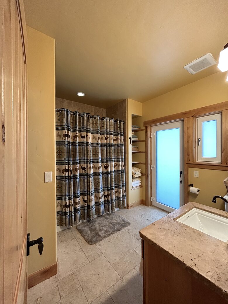 Tahoe-Style Designer Home - Truckee, California