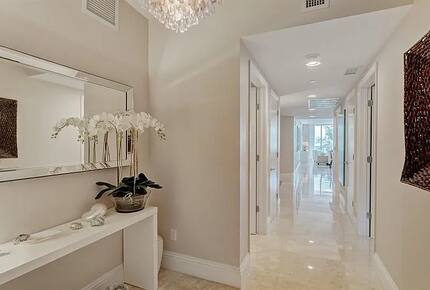 Palm Beach Marina Grande Retreat - Riviera Beach, Florida