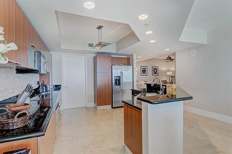 Palm Beach Marina Grande Retreat - Riviera Beach, Florida