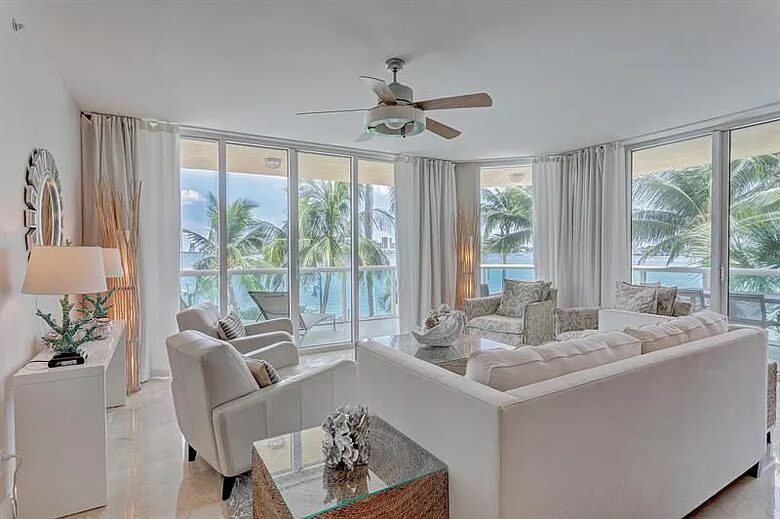 Palm Beach Marina Grande Retreat - Riviera Beach, Florida