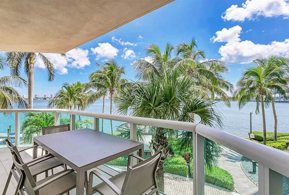 Palm Beach Marina Grande Retreat - Riviera Beach, Florida