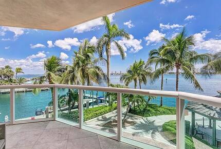 Palm Beach Marina Grande Retreat - Riviera Beach, Florida