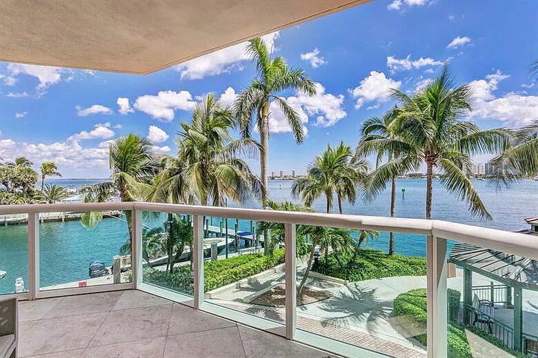 Palm Beach Marina Grande Retreat - Riviera Beach, Florida