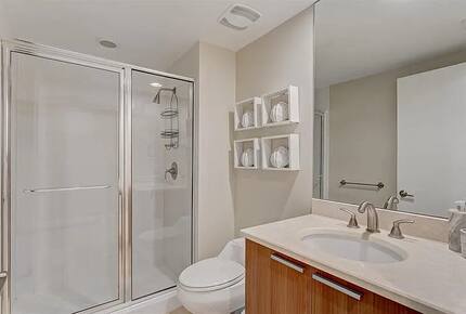 Palm Beach Marina Grande Retreat - Riviera Beach, Florida