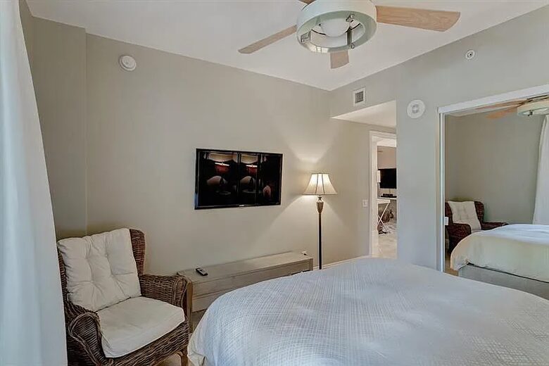 Palm Beach Marina Grande Retreat - Riviera Beach, Florida