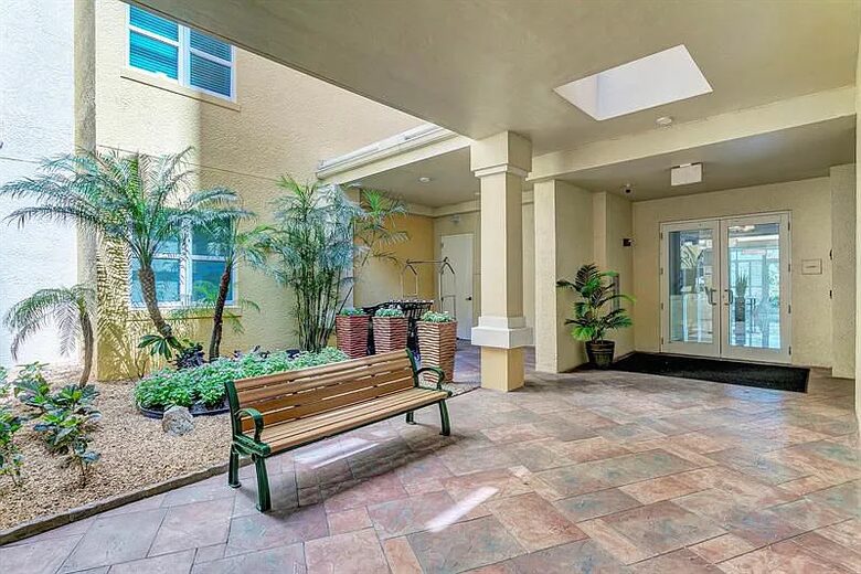 Palm Beach Marina Grande Retreat - Riviera Beach, Florida