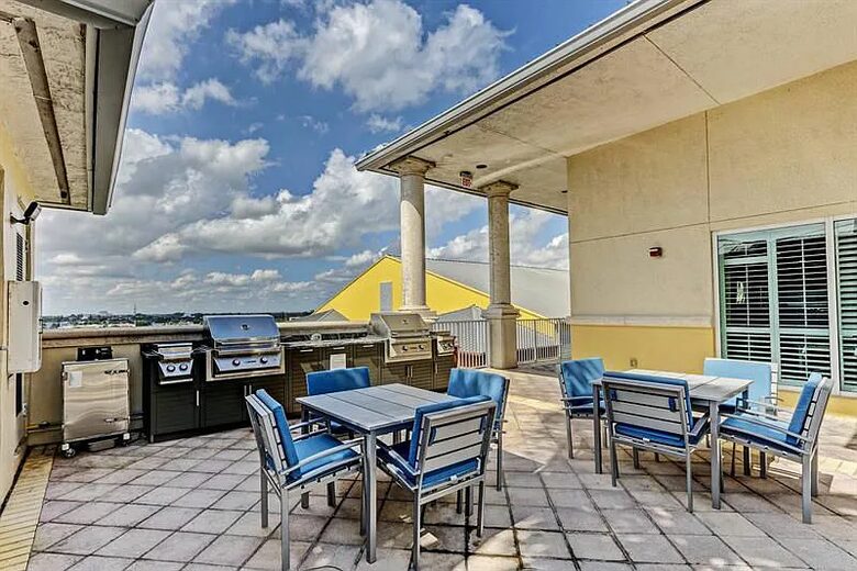 Palm Beach Marina Grande Retreat - Riviera Beach, Florida