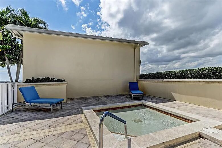 Palm Beach Marina Grande Retreat - Riviera Beach, Florida