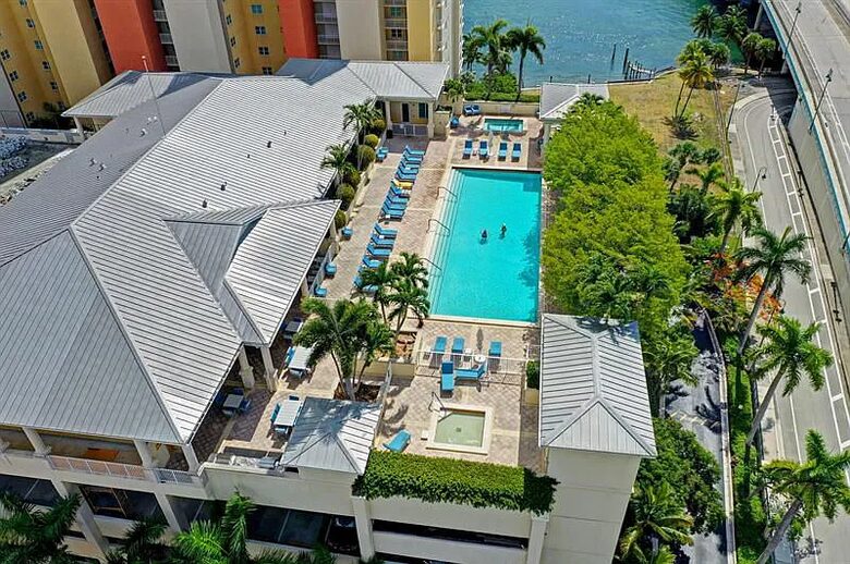 Palm Beach Marina Grande Retreat - Riviera Beach, Florida