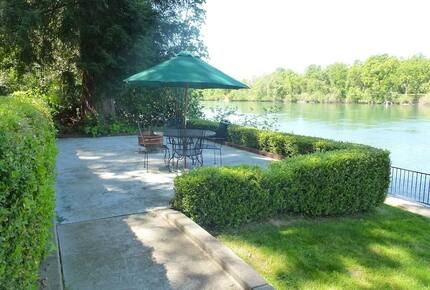 Amazing River Retreat Overlooking the Sacramento River - Anderson, California