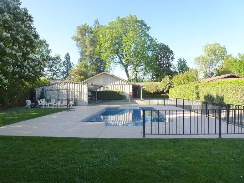 Amazing River Retreat Overlooking the Sacramento River - Anderson, California