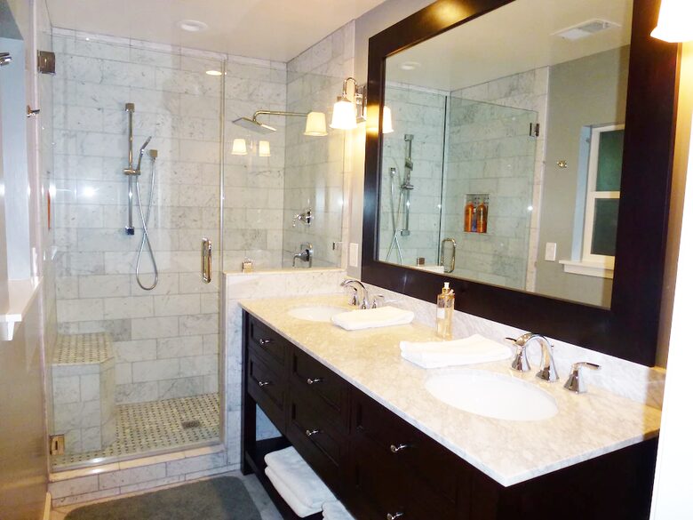 Amazing River Retreat Overlooking the Sacramento River - Anderson, California