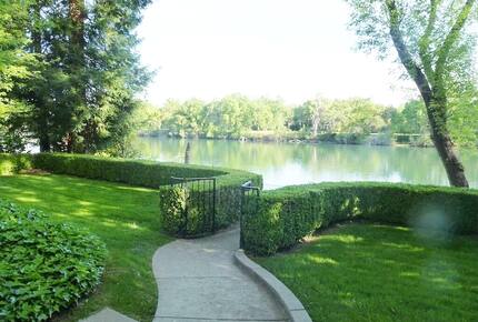 Amazing River Retreat Overlooking the Sacramento River - Anderson, California