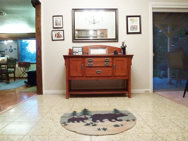 Amazing River Retreat Overlooking the Sacramento River - Anderson, California