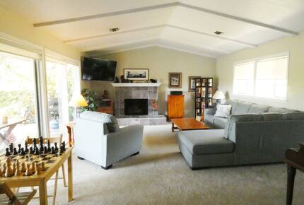 Amazing River Retreat Overlooking the Sacramento River - Anderson, California