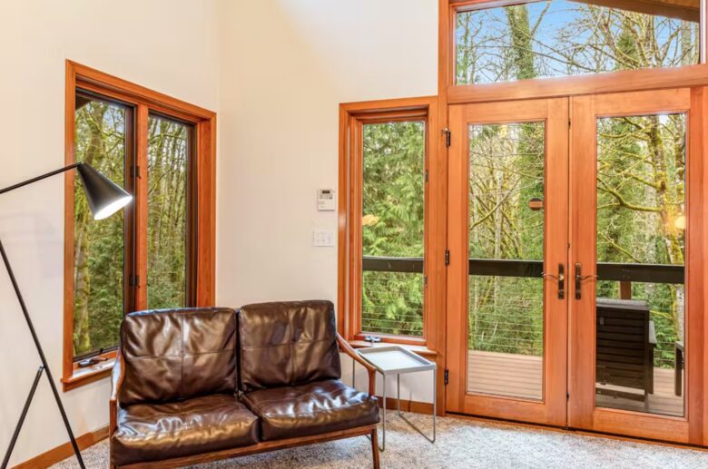 Bainbridge Island Beauty with an Indoor Pool - Bainbridge Island, Washington