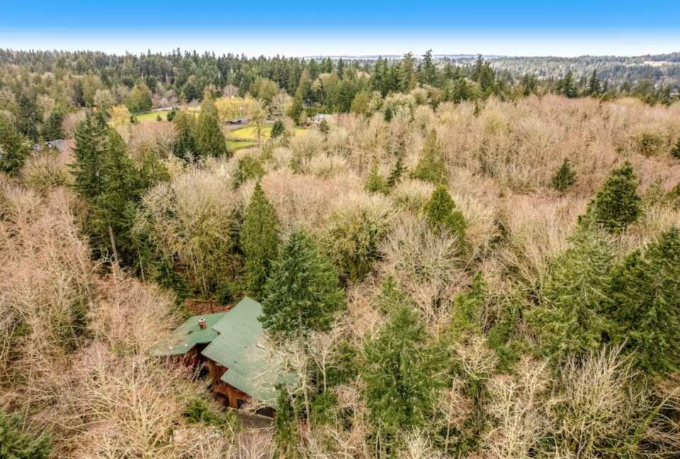 Bainbridge Island Beauty with an Indoor Pool - Bainbridge Island, Washington