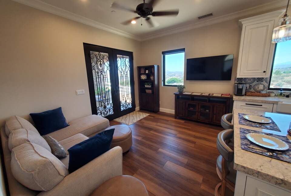 Private 1 Bedroom Villa Overlooking the Vineyards - Temecula, California