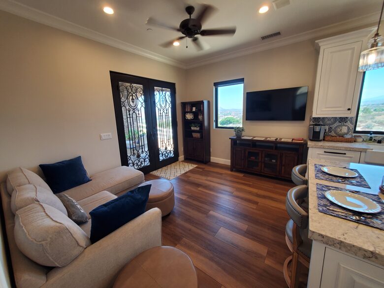 Private 1 Bedroom Villa Overlooking the Vineyards - Temecula, California