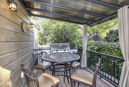 Classic Napa Downtown Cottage - Napa, California