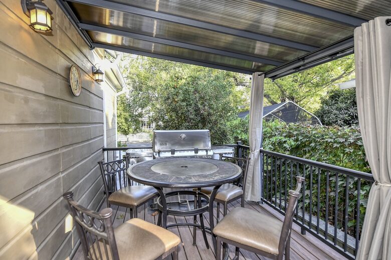 Classic Napa Downtown Cottage - Napa, California