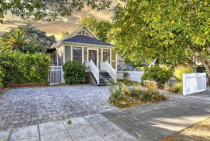 Classic Napa Downtown Cottage - Napa, California