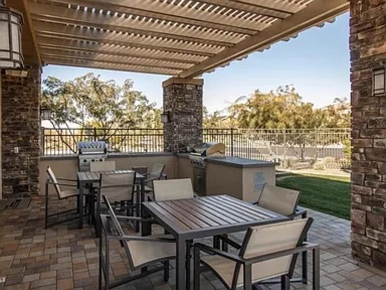 Phoenix Sanctuary with Incredible Amenities - Phoenix, Arizona