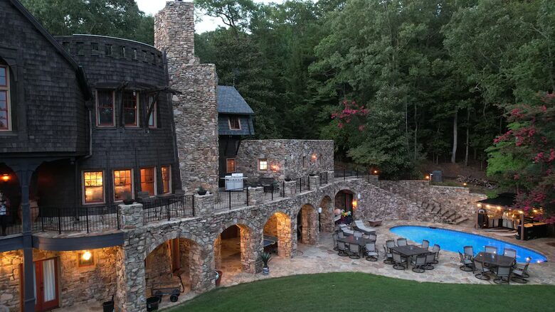 Bellissimo Castle on Lake Lanier / Private dock / Boat / Jet Skis / ATV - Gainesville, Georgia