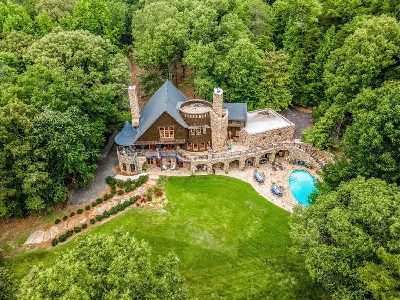 Bellissimo Castle on Lake Lanier / Private dock / Boat / Jet Skis / ATV - Gainesville, Georgia
