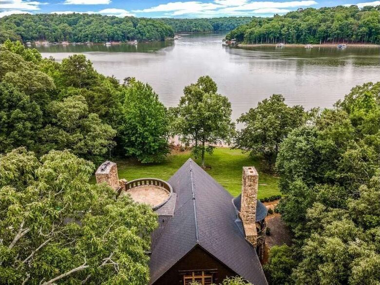 Bellissimo Castle on Lake Lanier / Private dock / Boat / Jet Skis / ATV - Gainesville, Georgia