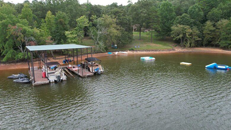 Bellissimo Castle on Lake Lanier / Private dock / Boat / Jet Skis / ATV - Gainesville, Georgia