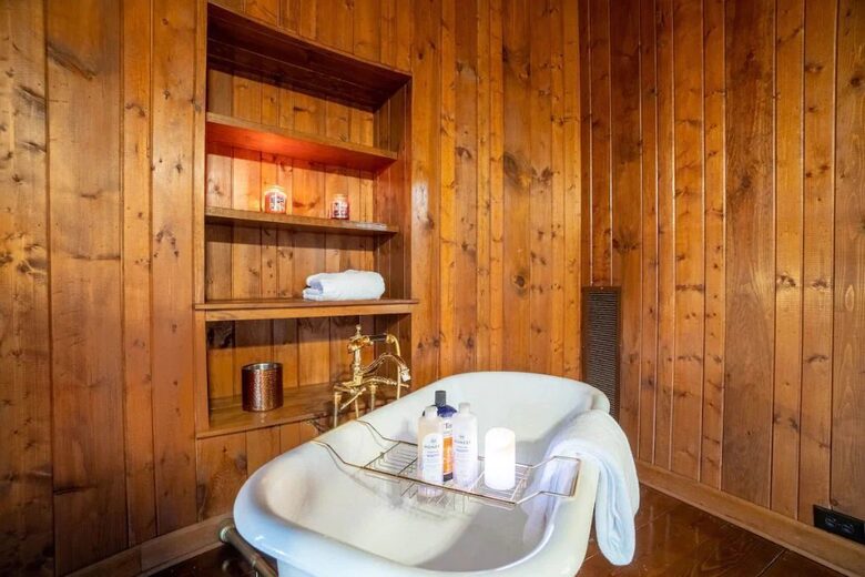 Bellissimo Castle on Lake Lanier / Private dock / Boat / Jet Skis / ATV - Gainesville, Georgia