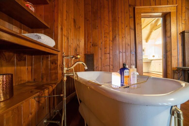 Bellissimo Castle on Lake Lanier / Private dock / Boat / Jet Skis / ATV - Gainesville, Georgia