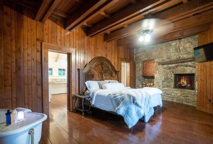 Bellissimo Castle on Lake Lanier / Private dock / Boat / Jet Skis / ATV - Gainesville, Georgia