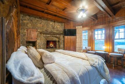 Bellissimo Castle on Lake Lanier / Private dock / Boat / Jet Skis / ATV - Gainesville, Georgia