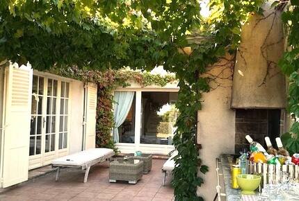 The Little White House - St Aygulf, France