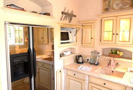 The Little White House - St Aygulf, France