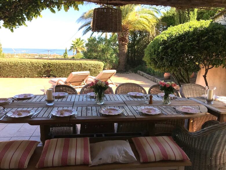 The Little White House - St Aygulf, France