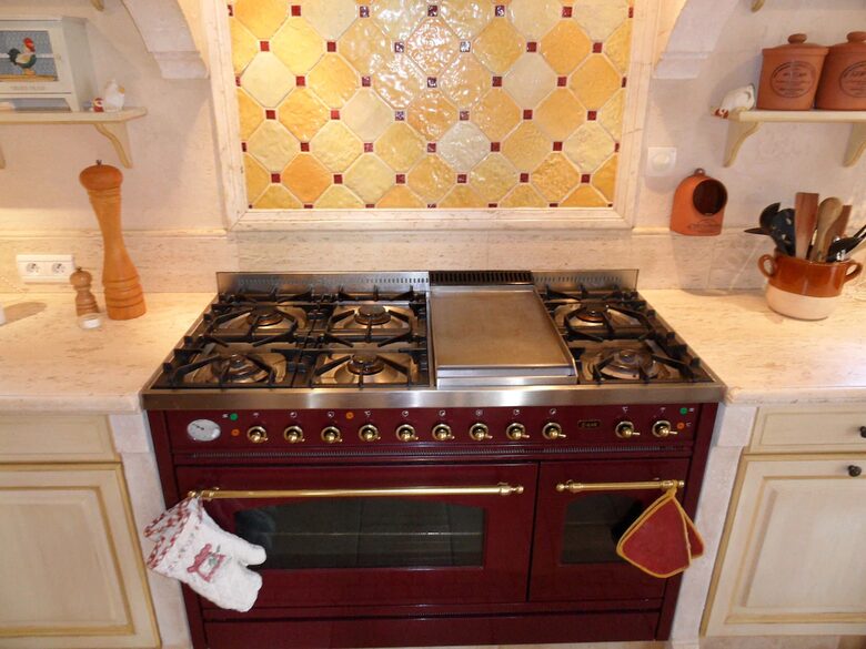 The Little White House - St Aygulf, France