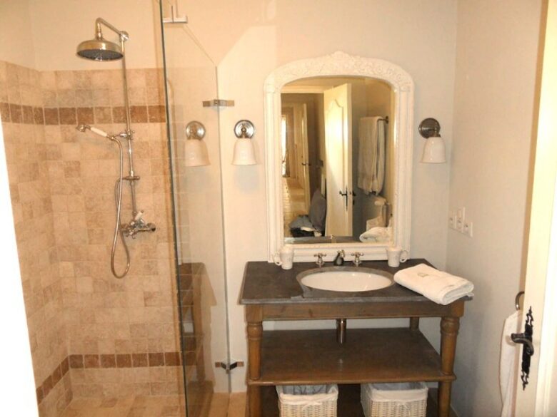 The Little White House - St Aygulf, France