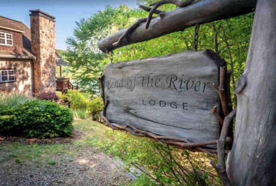 Bend of the River Retreat on Lake Chatuge / Private Dock / Boat - Hiawassee, Georgia